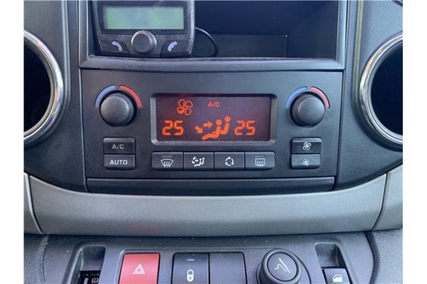Recambio de mandos climatizador para peugeot partner tepee 1.6 premium referencia OEM IAM 6452K9  