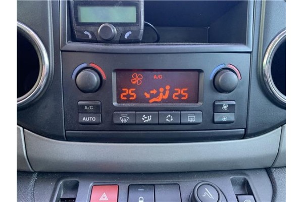 Recambio de mandos climatizador para peugeot partner tepee 1.6 premium referencia OEM IAM 6452K9  