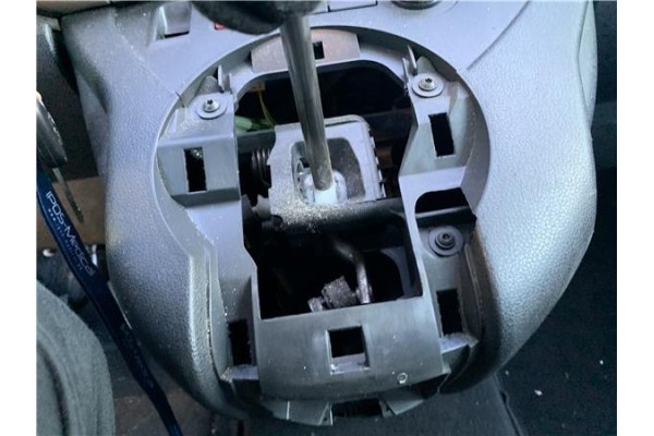 Recambio de palanca de cambio para peugeot partner tepee 1.6 premium referencia OEM IAM 2400KF  