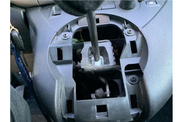 Recambio de palanca de cambio para peugeot partner tepee 1.6 premium referencia OEM IAM 2400KF  