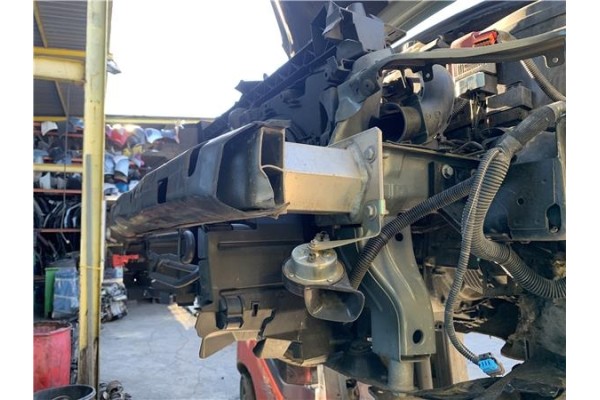 Recambio de refuerzo paragolpes para peugeot partner tepee 1.6 premium referencia OEM IAM 7414YN  