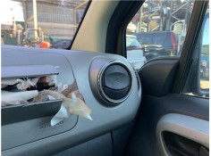 Recambio de rejilla entrada de aire para peugeot partner tepee 1.6 premium referencia OEM IAM 8265GA  