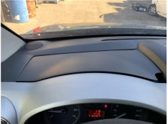 Recambio de tapa izquierda salpicadero para peugeot partner tepee 1.6 premium referencia OEM IAM 8226VV  