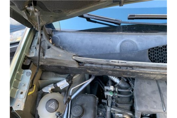 Recambio de torpedo para peugeot partner tepee 1.6 premium referencia OEM IAM 8251EA  