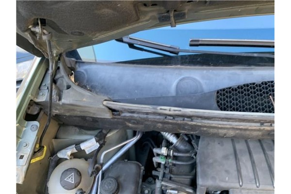 Recambio de torpedo para peugeot partner tepee 1.6 premium referencia OEM IAM 8251EA  