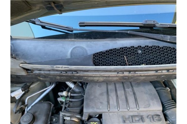 Recambio de torpedo para peugeot partner tepee 1.6 premium referencia OEM IAM 8251EA  