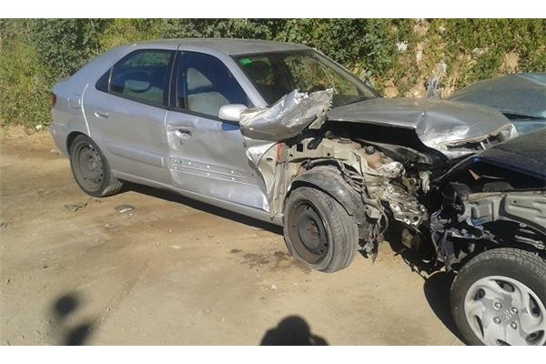 citroen xsara berlina del año 2003