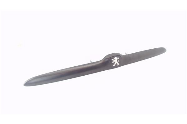 Recambio de moldura porton trasero para peugeot 206 1.9 d referencia OEM IAM 9629038877  