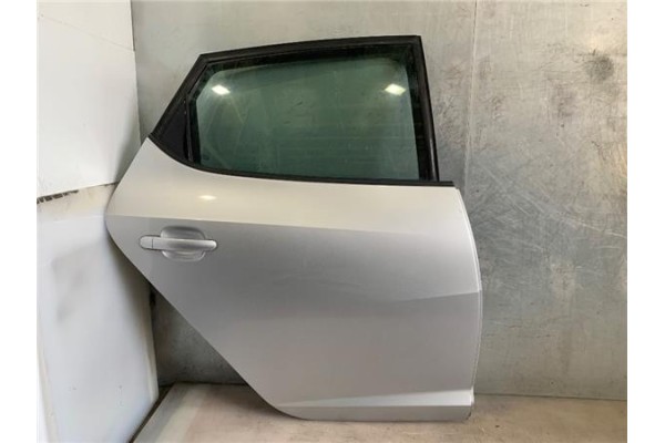 Recambio de puerta trasero derecha para seat ibiza berlina (6j5) 1.6 tdi referencia OEM IAM 6J8833056  