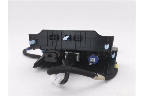 Recambio de toma corriente para kia picanto (ja) 1.0 gdi drive 5mt referencia OEM IAM 96120G6600  