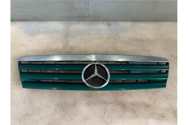 Recambio de rejilla capo para mercedes-benz clase a (bm 168) 1.6 160 (168.033) referencia OEM IAM 1688800083  