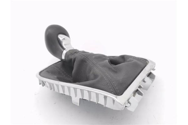 Recambio de pomo palanca cambio para opel astra j berlina 5p 1.6 selective referencia OEM IAM 55565905  