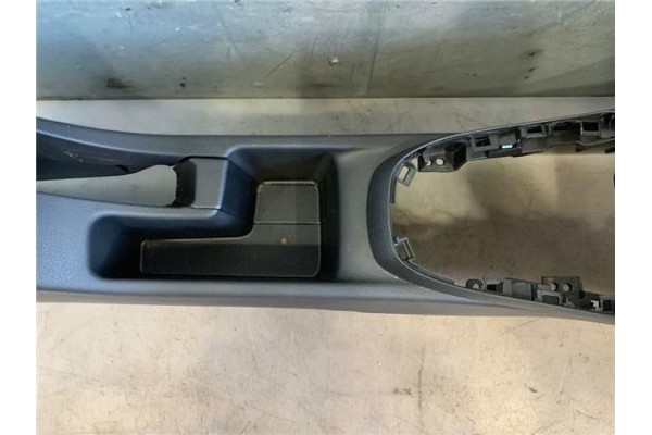 Recambio de embellecedor consola central para kia picanto (ja) 1.0 gdi drive 5mt referencia OEM IAM 84691G6000  