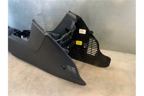 Recambio de embellecedor consola central para kia picanto (ja) 1.0 gdi drive 5mt referencia OEM IAM 84691G6000  