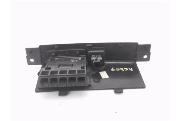 Recambio de boton cierre centralizado para peugeot 207 sw 1.6 hdi referencia OEM IAM 9656713577 FR56713502 