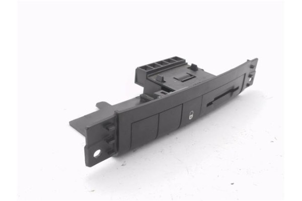 Recambio de boton cierre centralizado para peugeot 207 sw 1.6 hdi referencia OEM IAM 9656713577 FR56713502 