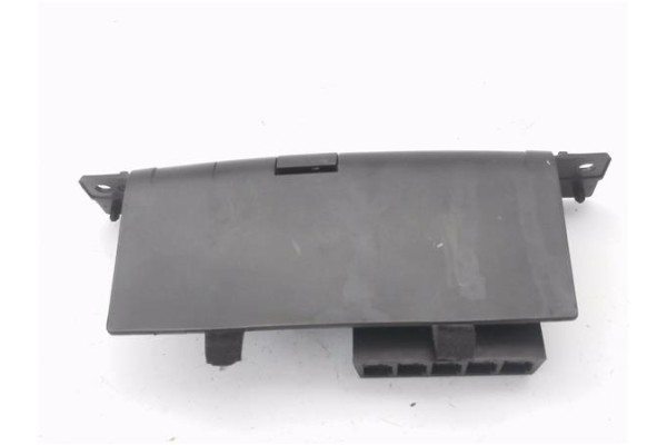 Recambio de boton cierre centralizado para peugeot 207 sw 1.6 hdi referencia OEM IAM 9656713577 FR56713502 