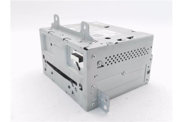 Recambio de radio / cd para opel astra j berlina 5p 1.6 selective referencia OEM IAM 23495140  