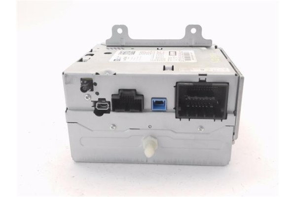 Recambio de radio / cd para opel astra j berlina 5p 1.6 selective referencia OEM IAM 23495140  