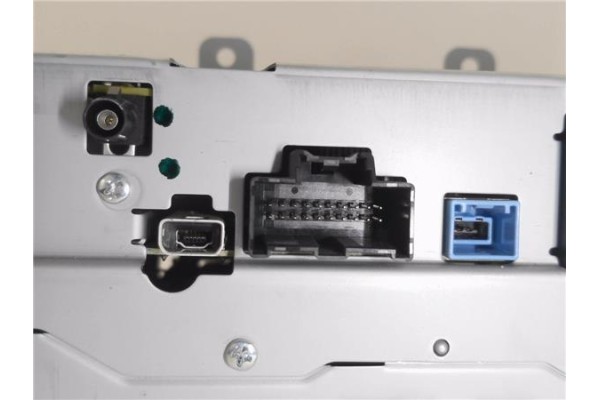 Recambio de radio / cd para opel astra j berlina 5p 1.6 selective referencia OEM IAM 23495140  