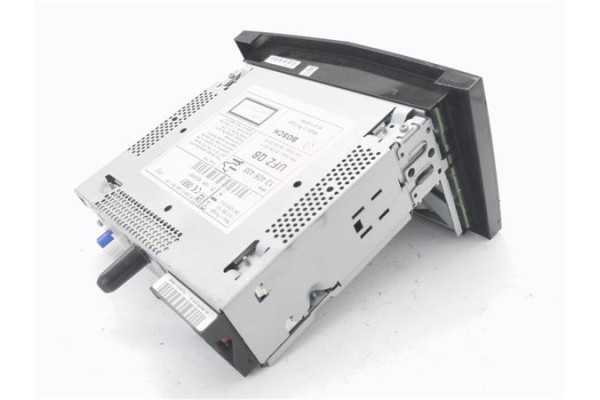 Recambio de autoradio para opel zafira 1.7 cdti referencia OEM IAM 13406438  