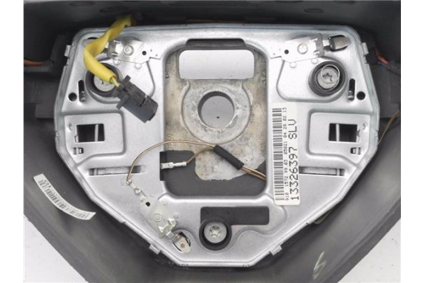 Recambio de volante para opel zafira 1.7 cdti referencia OEM IAM 13326397  