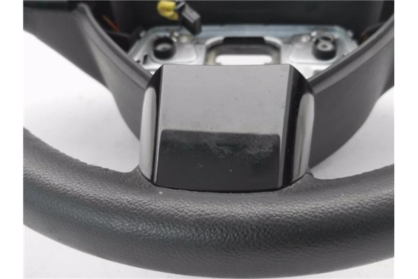 Recambio de volante para opel zafira 1.7 cdti referencia OEM IAM 13326397  