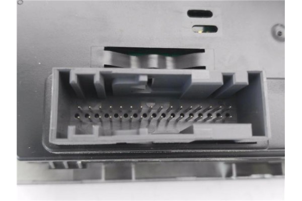 Recambio de mandos climatizador para opel zafira 1.7 cdti referencia OEM IAM 13250622  