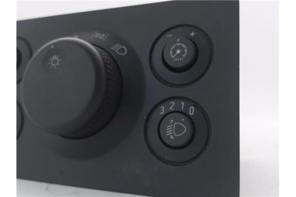 Recambio de mando de luces para opel zafira 1.7 cdti referencia OEM IAM 13205868 4060101 