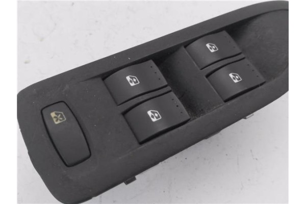 Recambio de mando elevalunas delantero izquierdo para renault laguna ii (bg0) 2.0 dci (bg1t) referencia OEM IAM 8200397299B  