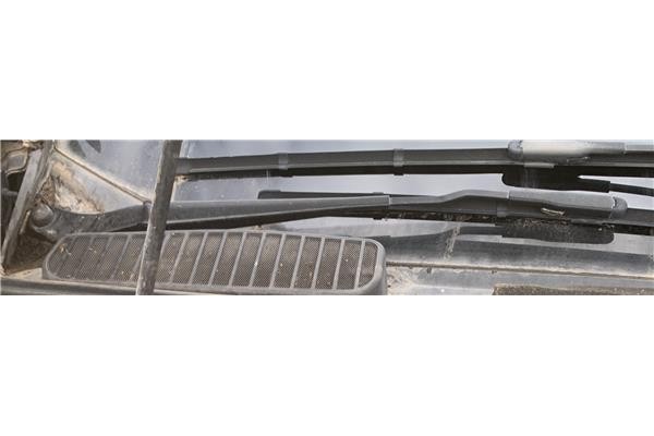 Recambio de brazo limpiaparabrisas delantero derecho para ford c-max (cb7) 1.0 trend referencia OEM IAM 1899696  