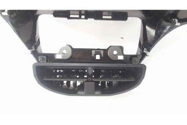 Recambio de embellecedor consola salpicadero para peugeot 208 1.2 access referencia OEM IAM 9673830077 1097753X 