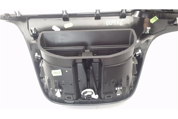 Recambio de embellecedor consola salpicadero para peugeot 208 1.2 access referencia OEM IAM 9673830077 1097753X 