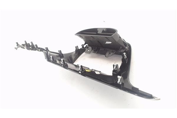 Recambio de embellecedor consola salpicadero para peugeot 208 1.2 access referencia OEM IAM 9673830077 1097753X 