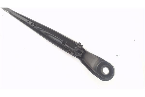 Recambio de brazo limpiaparabrisas delantero derecho para peugeot 208 1.2 access referencia OEM IAM 9673292080  