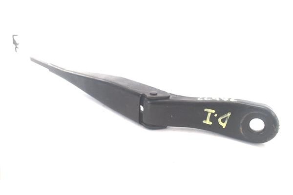 Recambio de brazo limpiaparabrisas delantero izquierdo para peugeot 208 1.2 access referencia OEM IAM 9673291980  