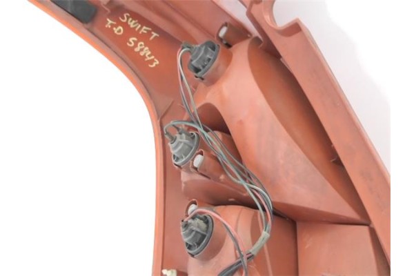 Recambio de piloto trasero derecho para suzuki swift iii (sg) 1.3 ddis referencia OEM IAM 3565062J00  