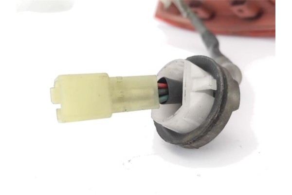 Recambio de piloto trasero derecho para suzuki swift iii (sg) 1.3 ddis referencia OEM IAM 3565062J00  