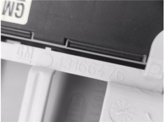 Recambio de luz delantero central techo para opel zafira 1.7 cdti referencia OEM IAM 13142079BY 13166476 