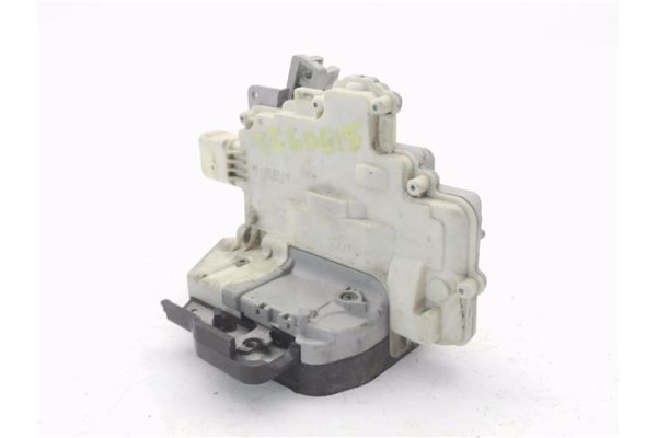 Recambio de cierre electromagnetico trasero izquierdo para audi a3 sportback (8pa) 2.0 tdi ambiente referencia OEM IAM 4F0839015