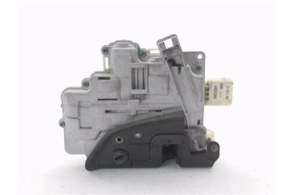 Recambio de cierre electromagnetico trasero izquierdo para audi a3 sportback (8pa) 2.0 tdi ambiente referencia OEM IAM 4F0839015