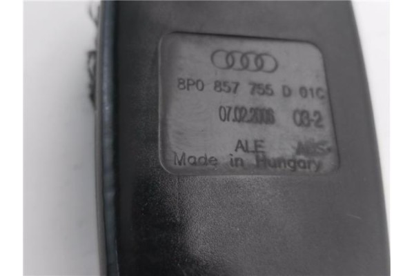 Recambio de anclaje cinturon delantero izquierdo para audi a3 sportback (8pa) 2.0 tdi ambiente referencia OEM IAM 8P0857755D  