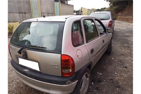 opel corsa b del año 1998