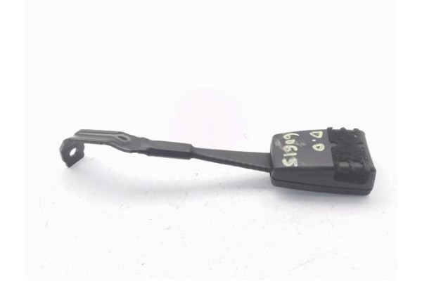 Recambio de anclaje cinturon delantero derecho para audi a3 sportback (8pa) 2.0 tdi ambiente referencia OEM IAM 8P0857756C  