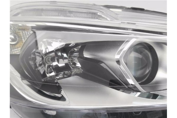Recambio de faro delantero dcho para peugeot 208 1.2 access referencia OEM IAM 9822690180 90160648 