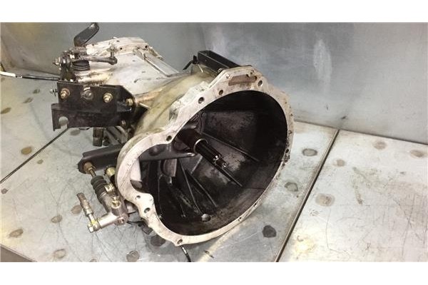 Recambio de caja cambios manual para nissan cabstar caja/chasis (f22) 3.0 referencia OEM IAM 32010MB720 F22 