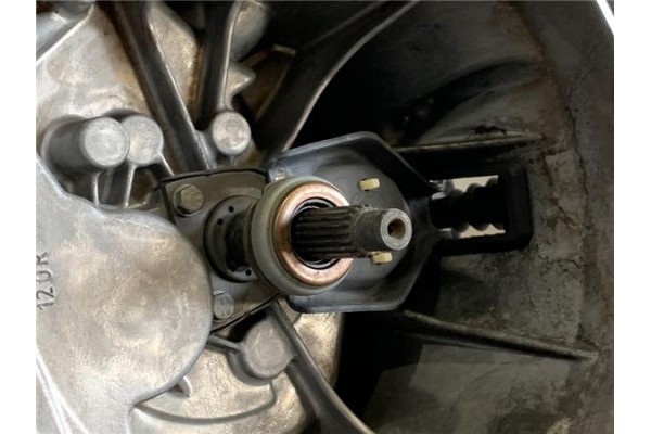 Recambio de caja cambios manual para peugeot 207 1.6 hdi referencia OEM IAM 2222PT  
