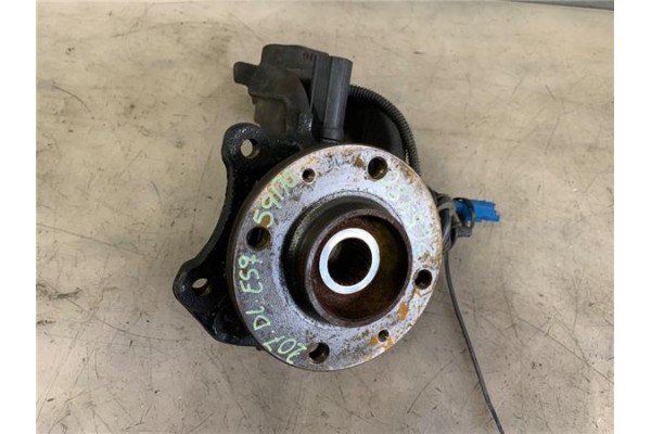 Recambio de mangueta delantero izquierda para peugeot 207 1.6 hdi referencia OEM IAM 364690  