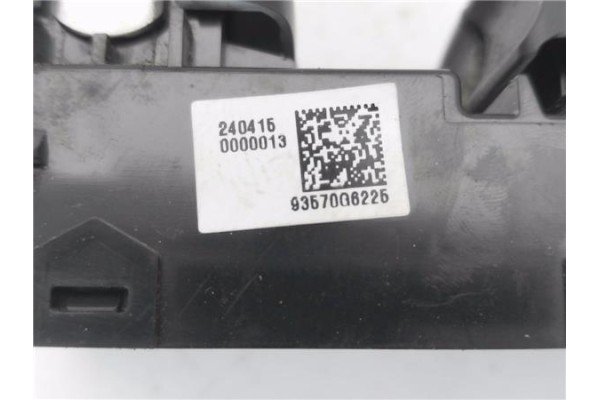 Recambio de mando elevalunas delantero izquierdo para kia picanto (ja) 1.0 gdi drive 5mt referencia OEM IAM 93570G6225 299181669