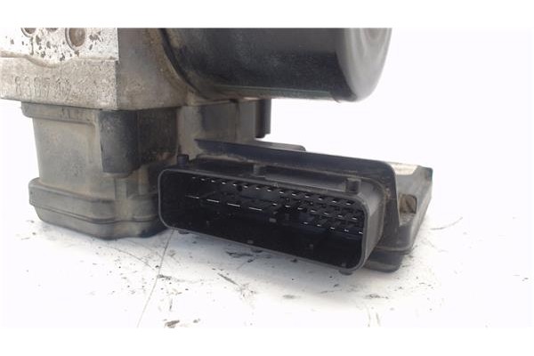 Recambio de nucleo abs para opel vectra b berlina 2.0 dti 16v referencia OEM IAM 13216601C KH13091801 